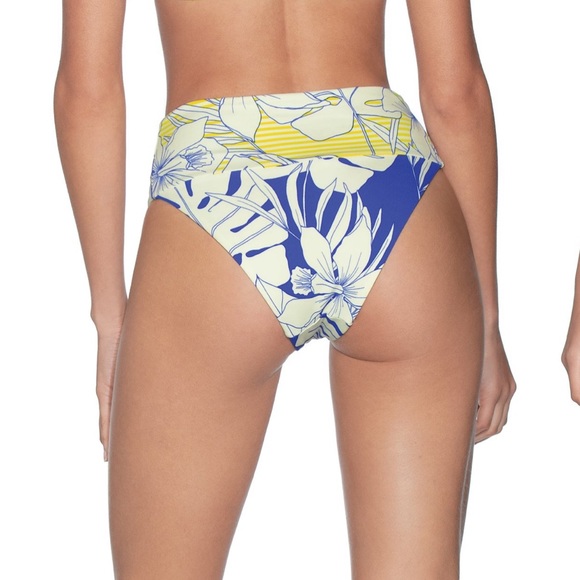 Veronica Bottom - Picture 5 of 7